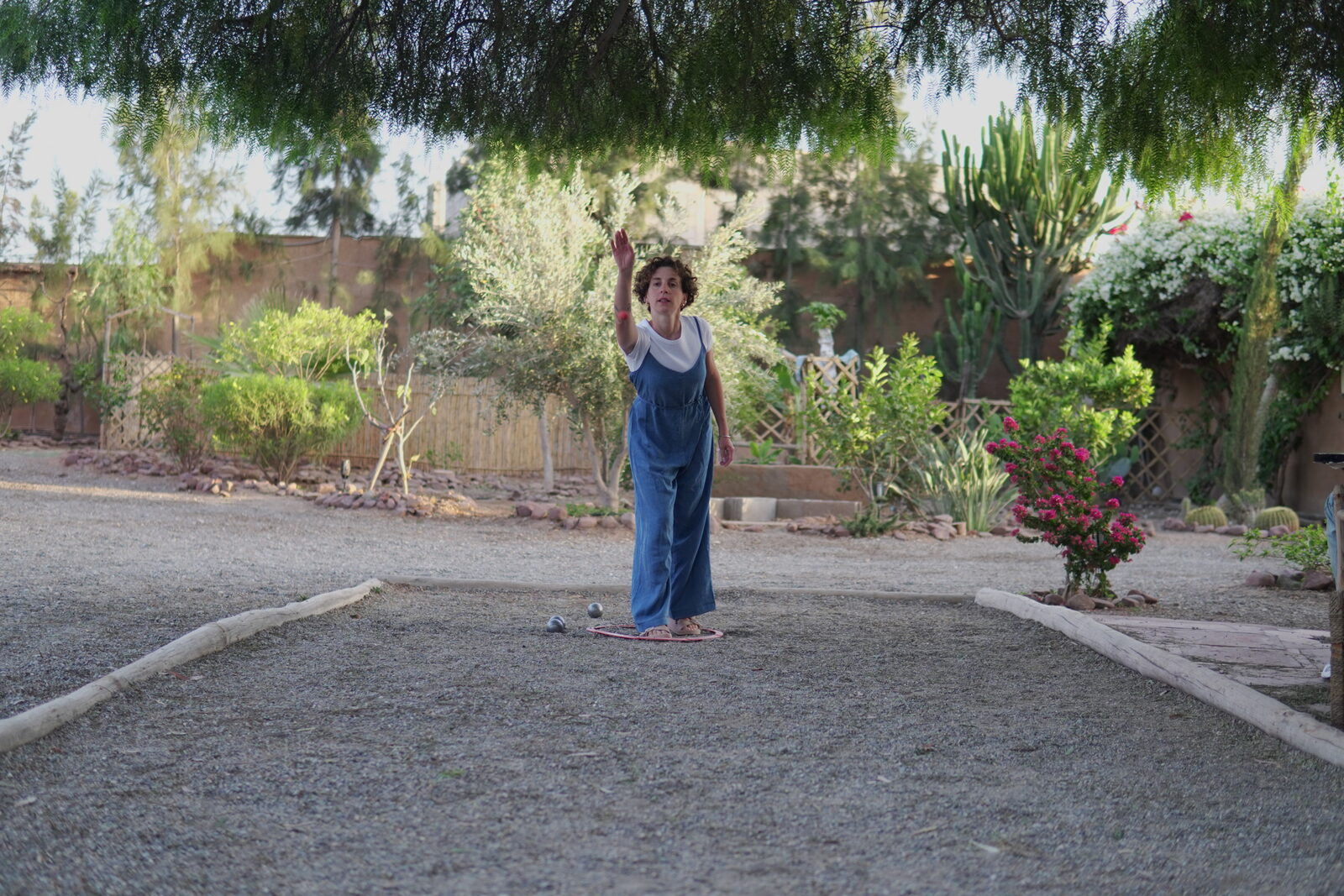 Terrain de pétanque dans le jardin